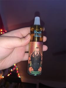 I travel a lot for work and this vape is perfect for that
